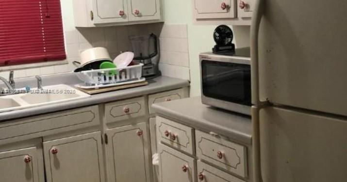 514 South C Street, Unit 4 Lake Worth, FL 33460 - Photo 5 of 6