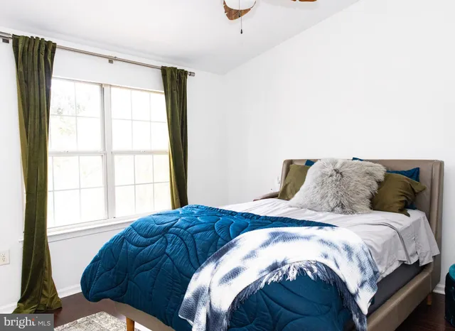 a view of an outdoor space