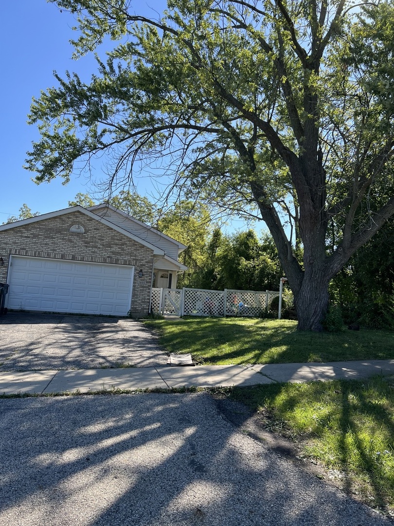 2800 Jethro Court Zion, IL 60099 - Photo 1 of 12
