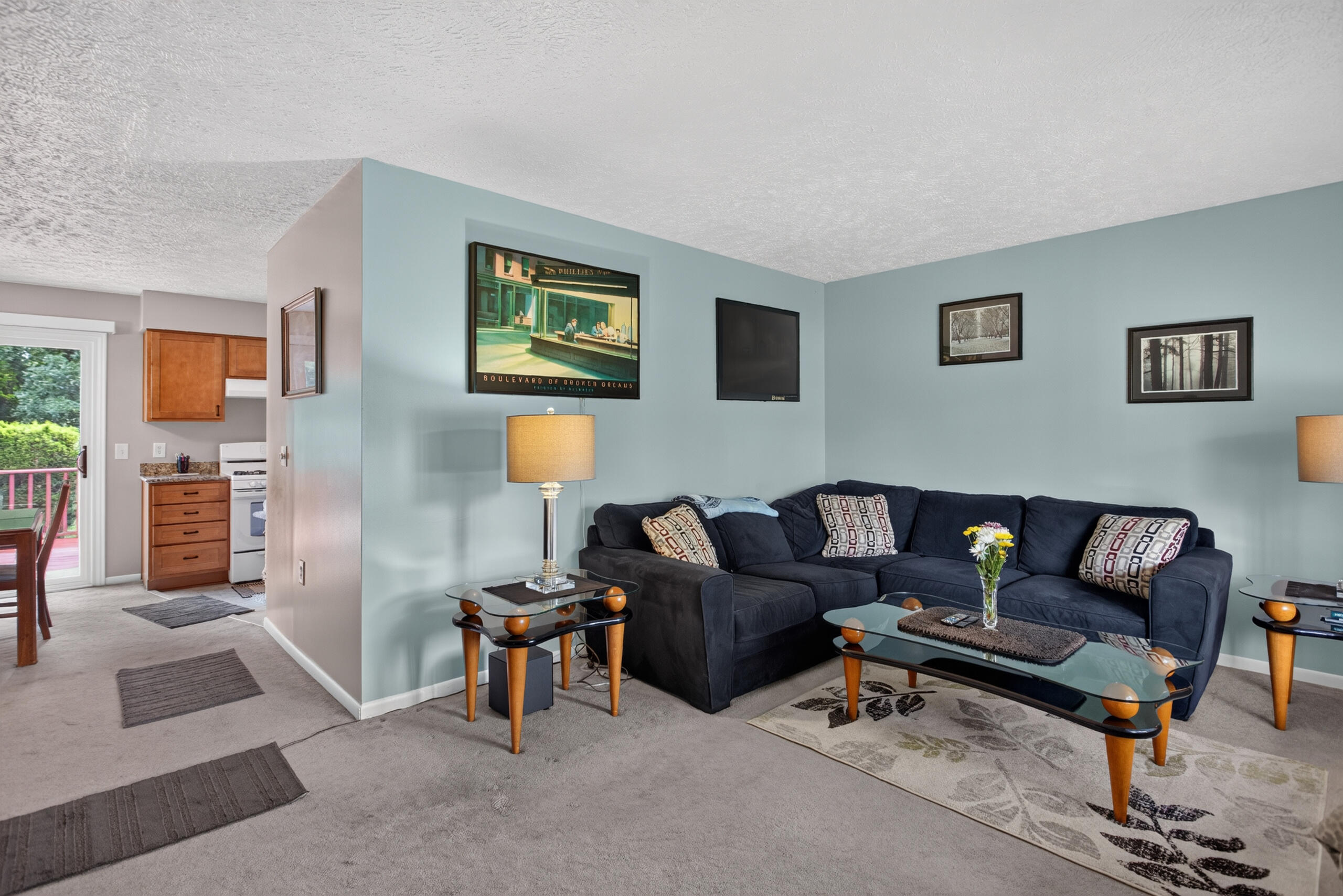 3651 Dexter Trail Stockbridge, MI 49285 - Photo 15 of 54 Living Room