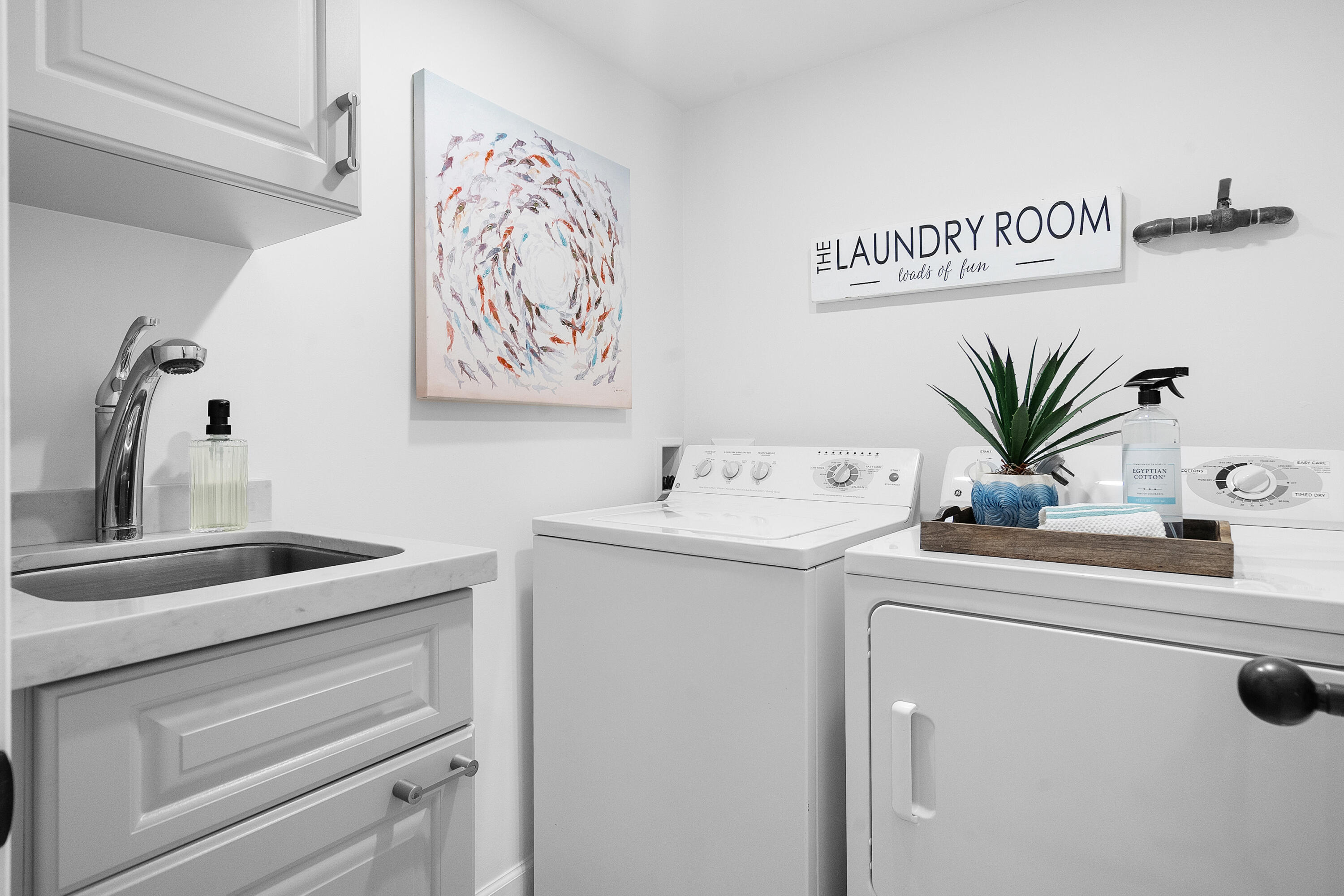 19850 South Beach Road, Unit 5C Jupiter, FL 33469 - Photo 24 of 38 Laundry Room