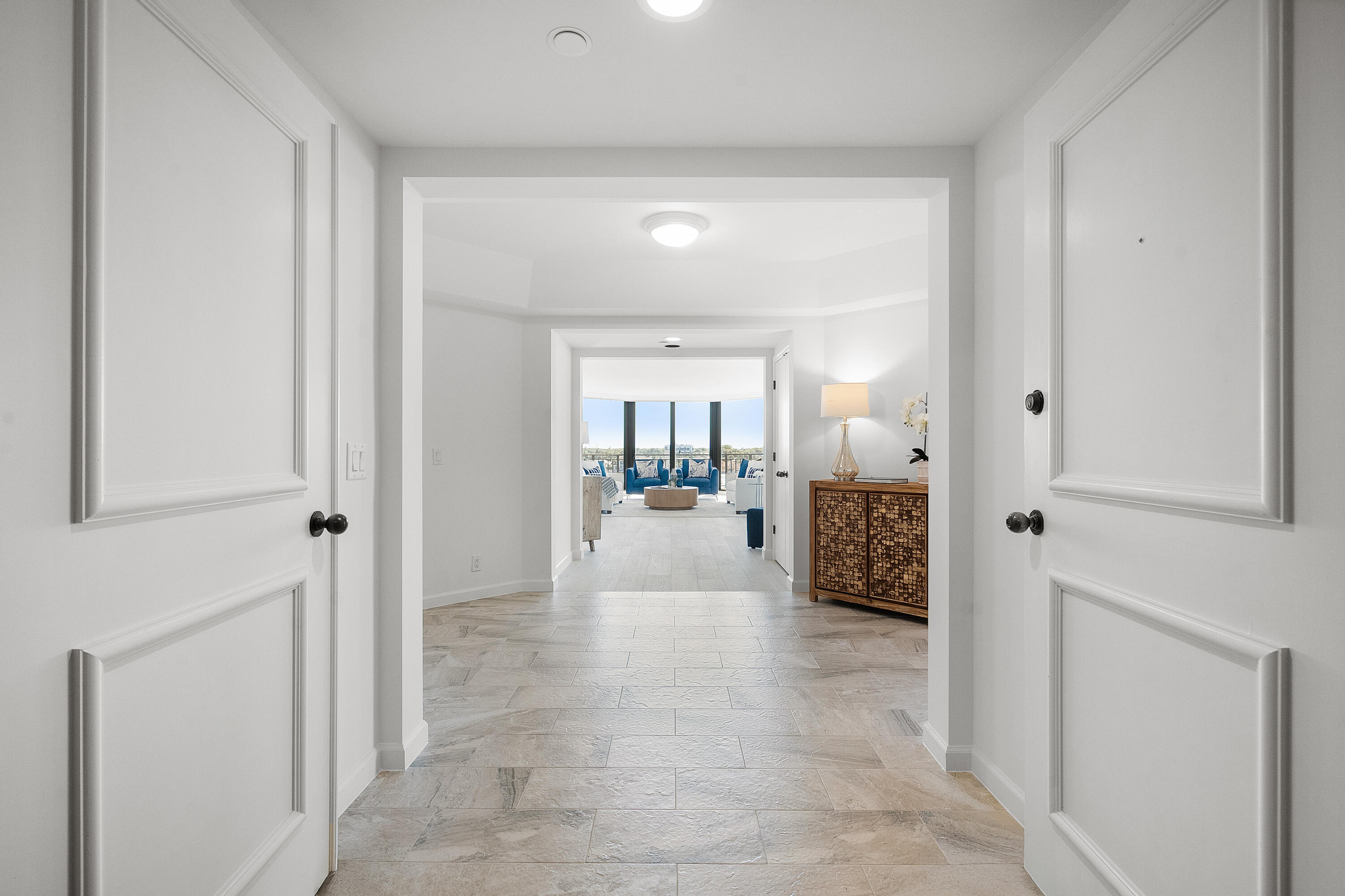 19850 South Beach Road, Unit 5C Jupiter, FL 33469 - Photo 4 of 38 Grand Entrance