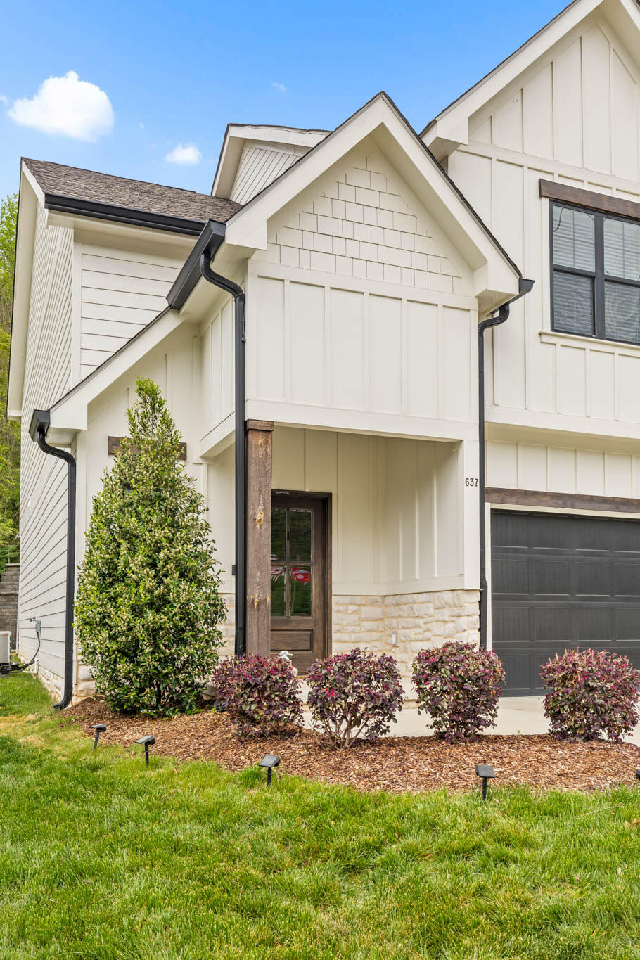 637 Lullwater Road Chattanooga, TN 37405 - Photo 4 of 40 Entryway