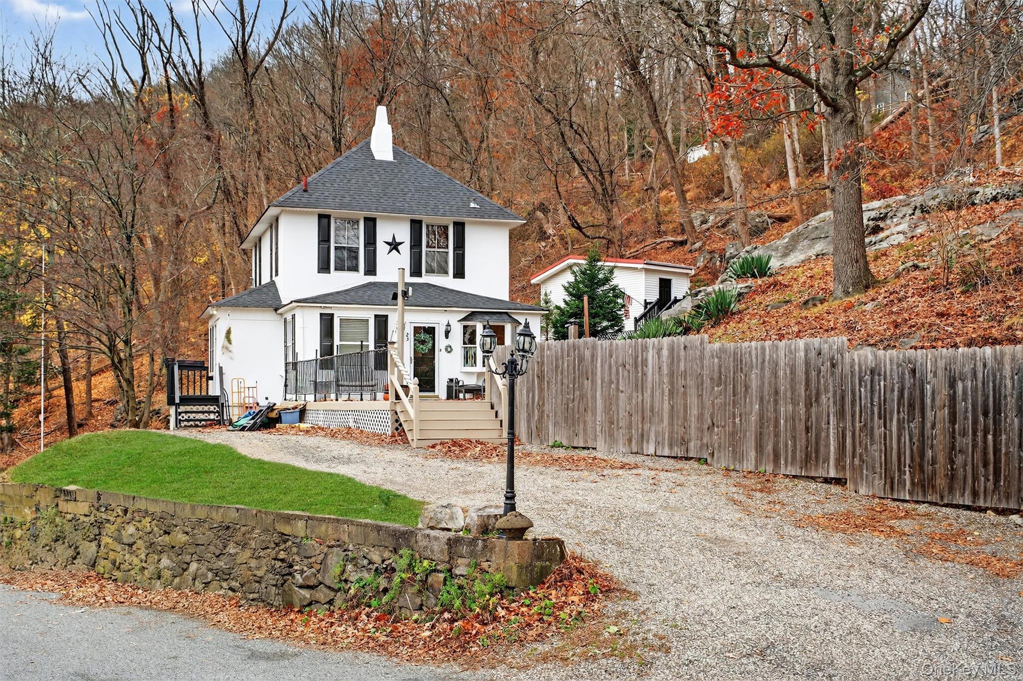 23 Stone Ridge Road Tuxedo Park, NY 10987 - Photo 2 of 50
