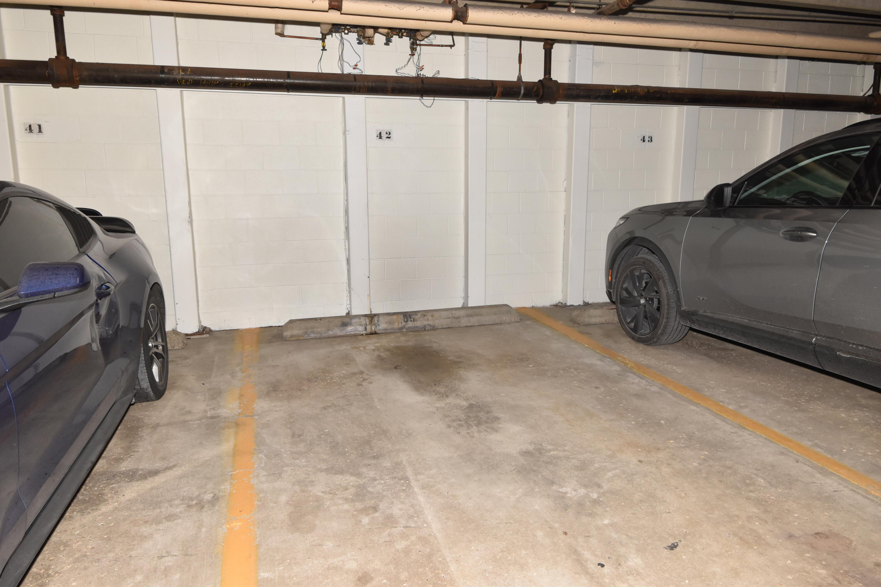 5253 North Lovers Lane Road, Unit 219 Milwaukee, WI 53225 - Photo 33 of 39 Parking