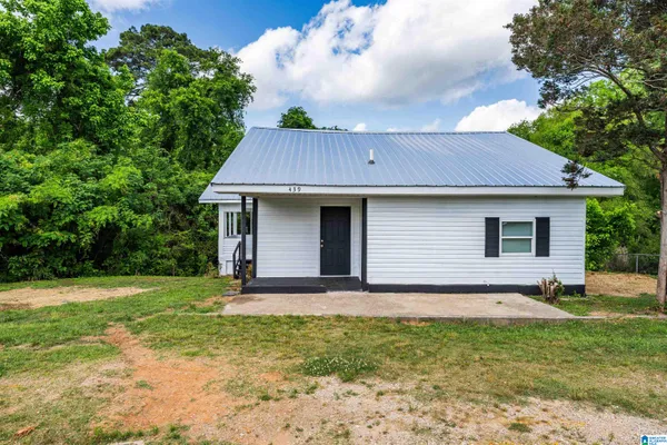 $120,400 | 439 Lakeshore Circle, Adamsville, AL 35005