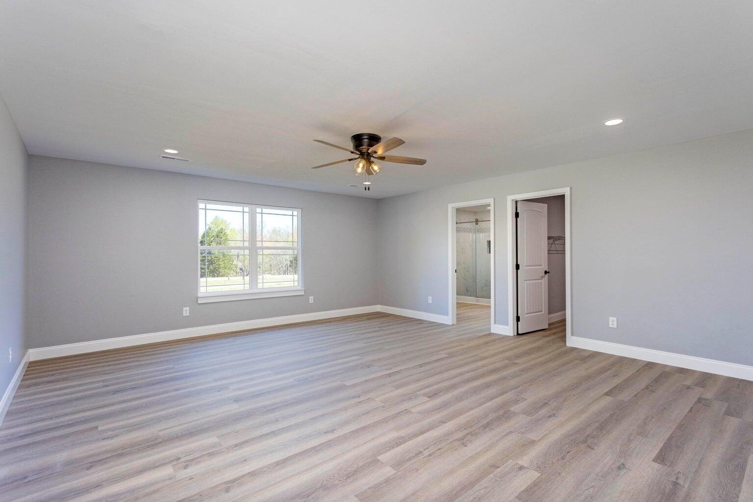 388 Edgewater Street Dayton, TN 37321 - Photo 15 of 61 Primary Bedroom