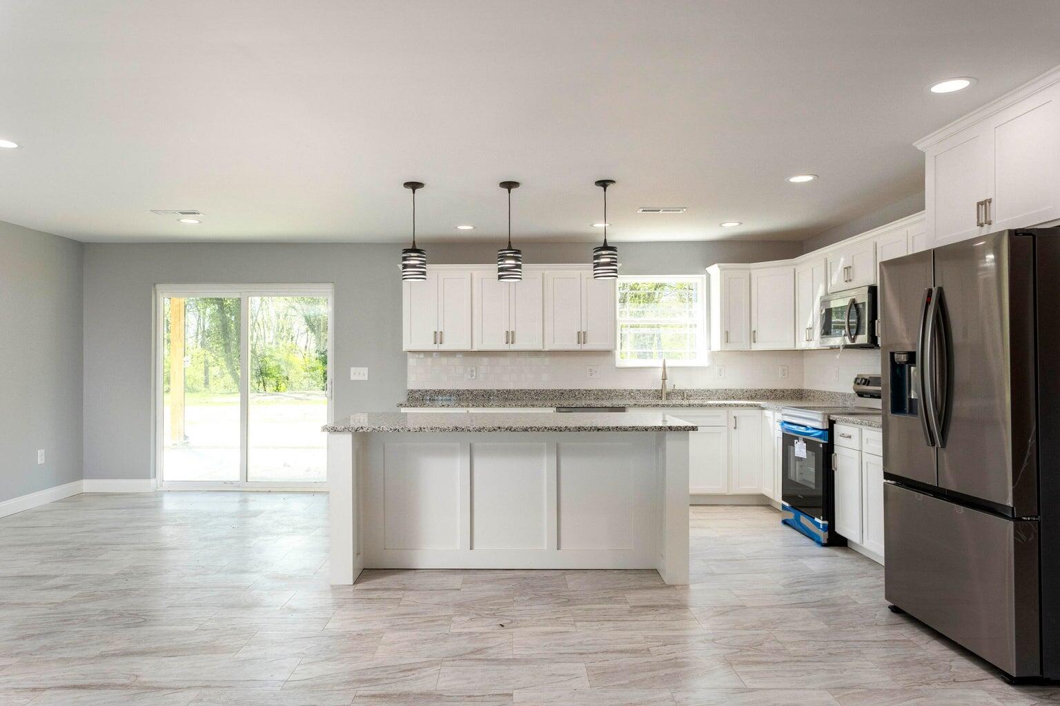 388 Edgewater Street Dayton, TN 37321 - Photo 3 of 61 Kitchen