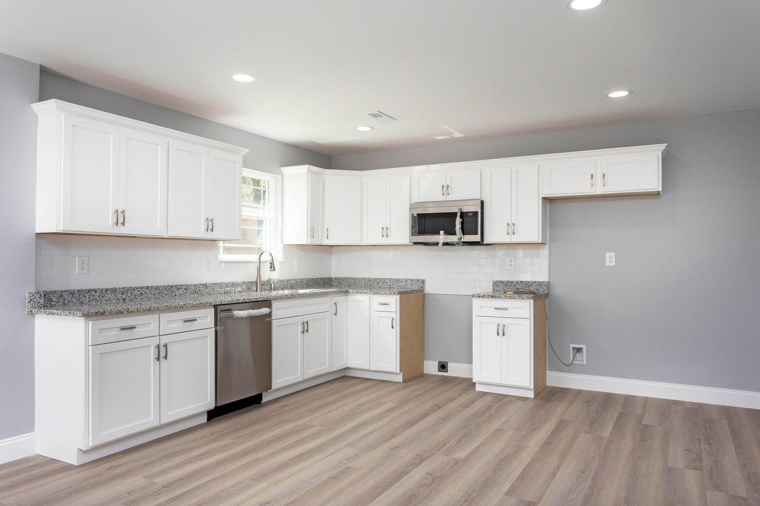 388 Edgewater Street Dayton, TN 37321 - Photo 36 of 61 Mother-in-law-Suite