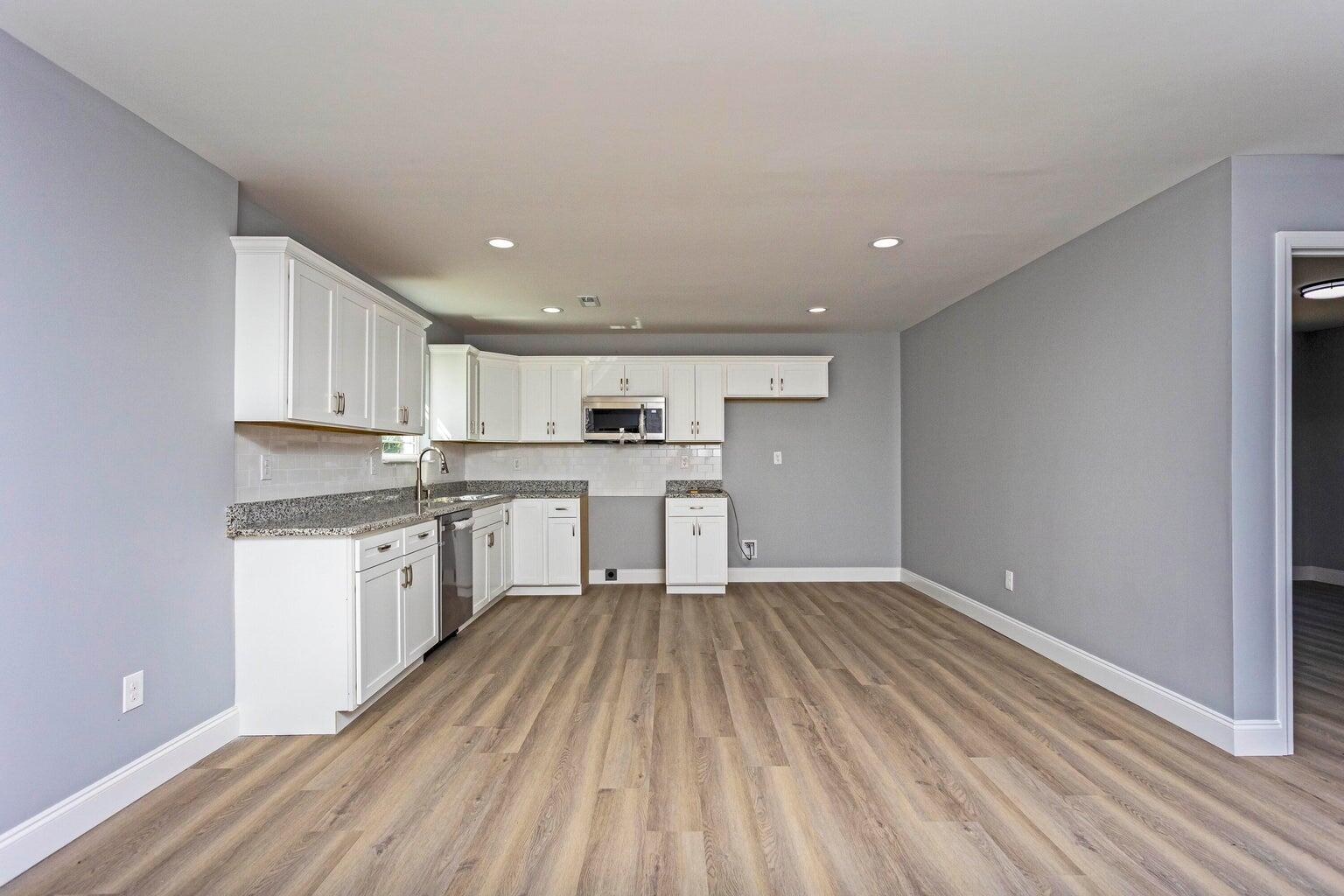 388 Edgewater Street Dayton, TN 37321 - Photo 37 of 61 Mother-in-law-Suite