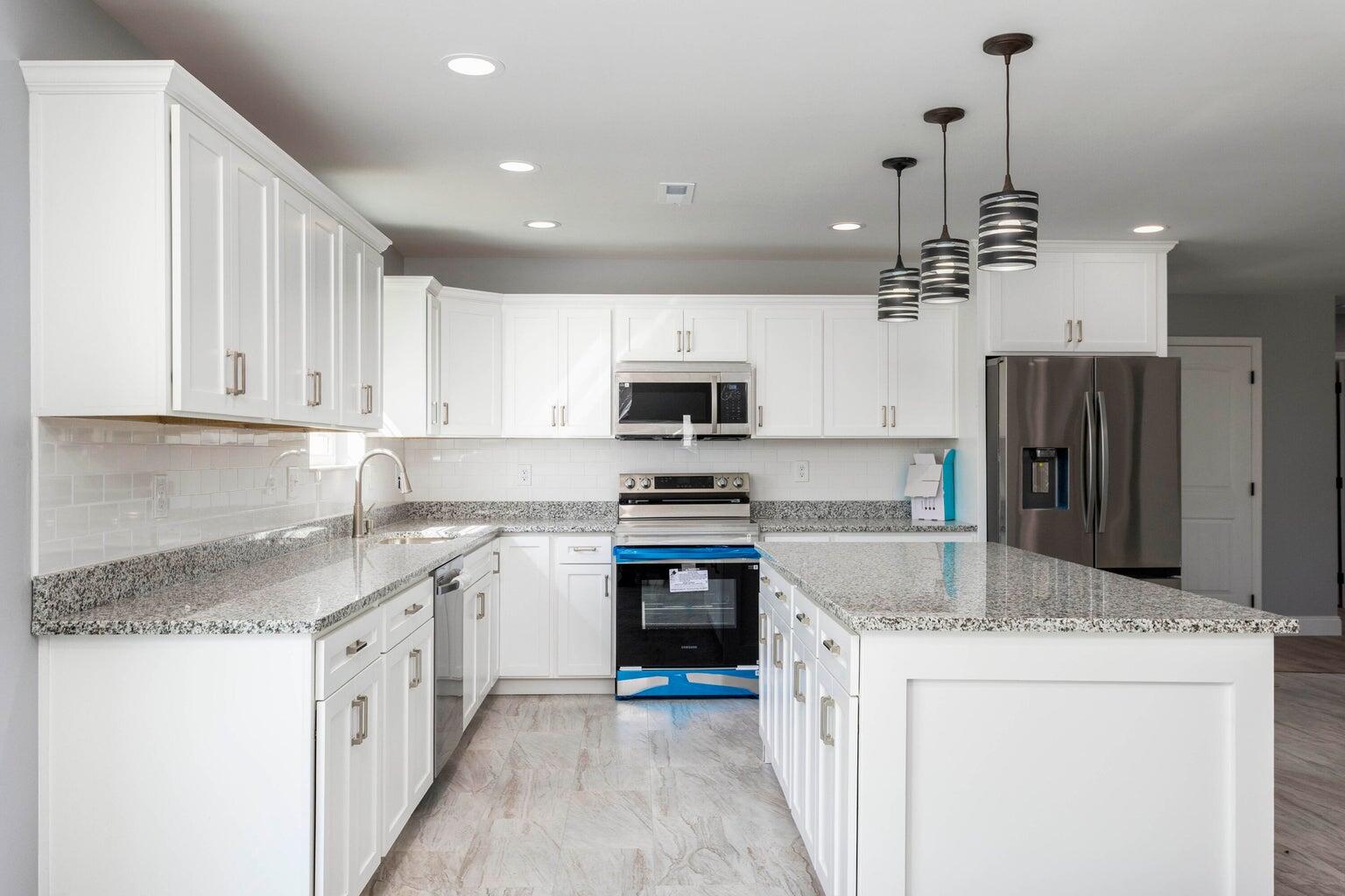 388 Edgewater Street Dayton, TN 37321 - Photo 4 of 61 Kitchen