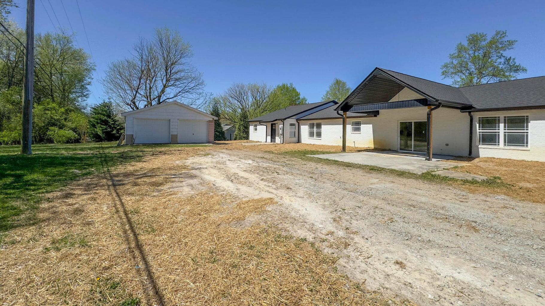 388 Edgewater Street Dayton, TN 37321 - Photo 50 of 61 Back of House