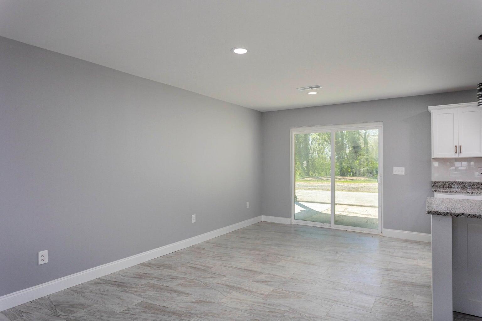 388 Edgewater Street Dayton, TN 37321 - Photo 8 of 61 Dining