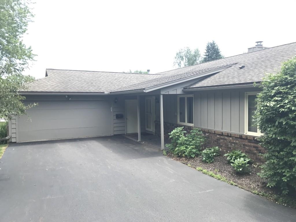 2305 Ridgeview Drive Wausau, WI 54401 - Photo 2 of 23