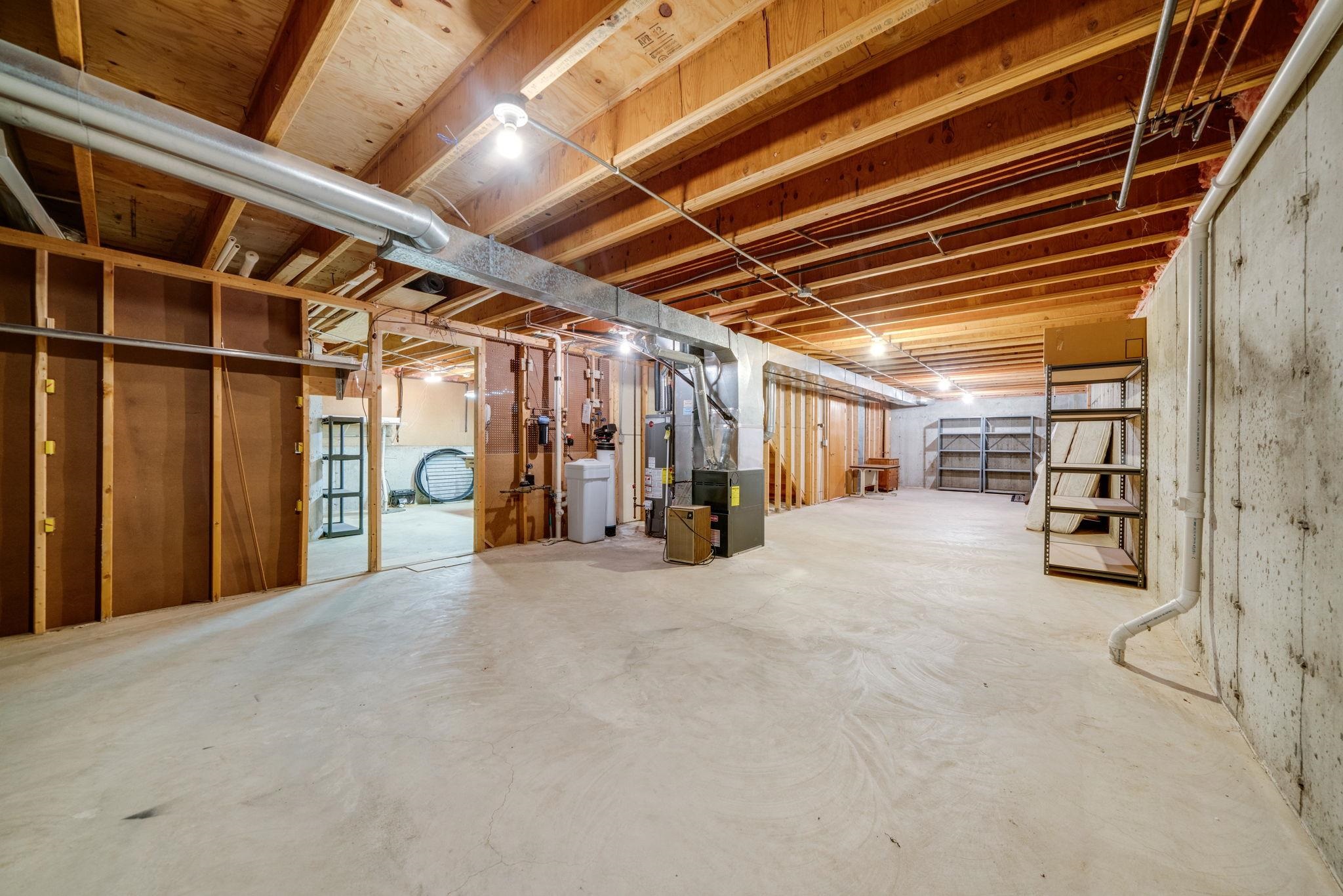1196 South Trainer Road Rockford, IL 61108 - Photo 28 of 33 a view of empty room with wooden walls