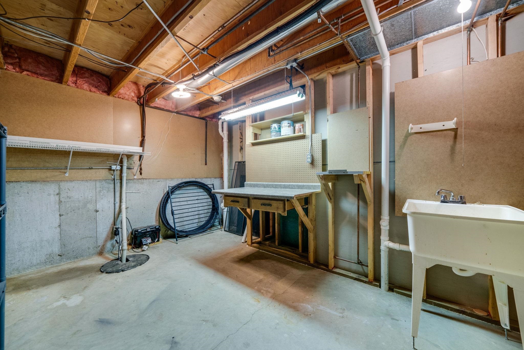 1196 South Trainer Road Rockford, IL 61108 - Photo 29 of 33 a view of a room with gym equipment