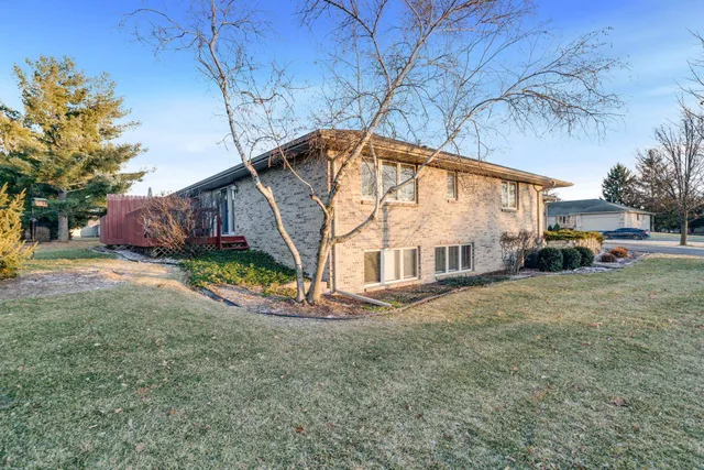 $230,000 | 1196 South Trainer Road, Rockford, IL 61108