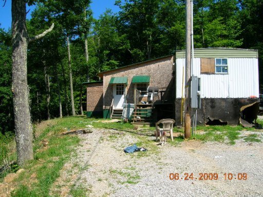 1438 Raccoon Oneida, TN 37841 - Photo 1 of 1 Primary Photo