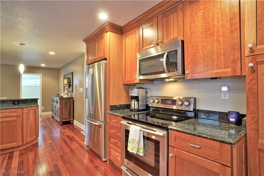 2015 Echo Road Stow, OH 44224 - Photo 11 of 33 Gallery Image 11