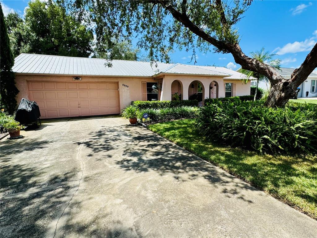 3202 Knightsbridge Road Orlando, FL 32818 - Photo 1 of 1
