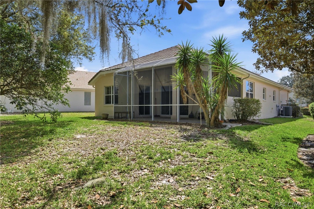 635 West Doerr Path Hernando, FL 34442 - Photo 9 of 68