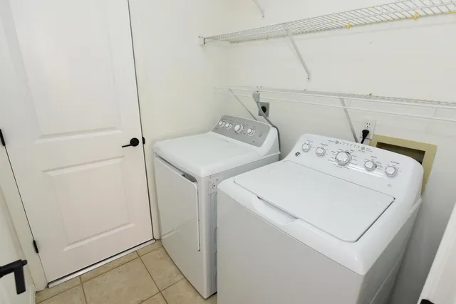 a view of a storage & utility room