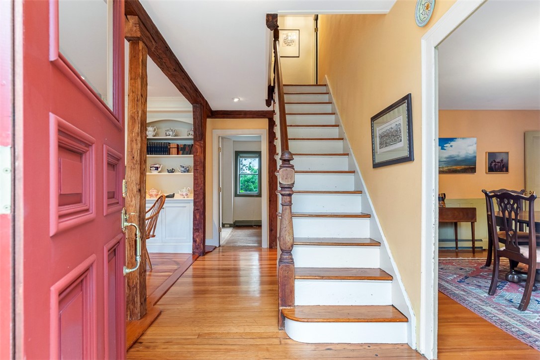 462 Ledge Road Seekonk, MA 02771 - Photo 3 of 49 Elegant entry