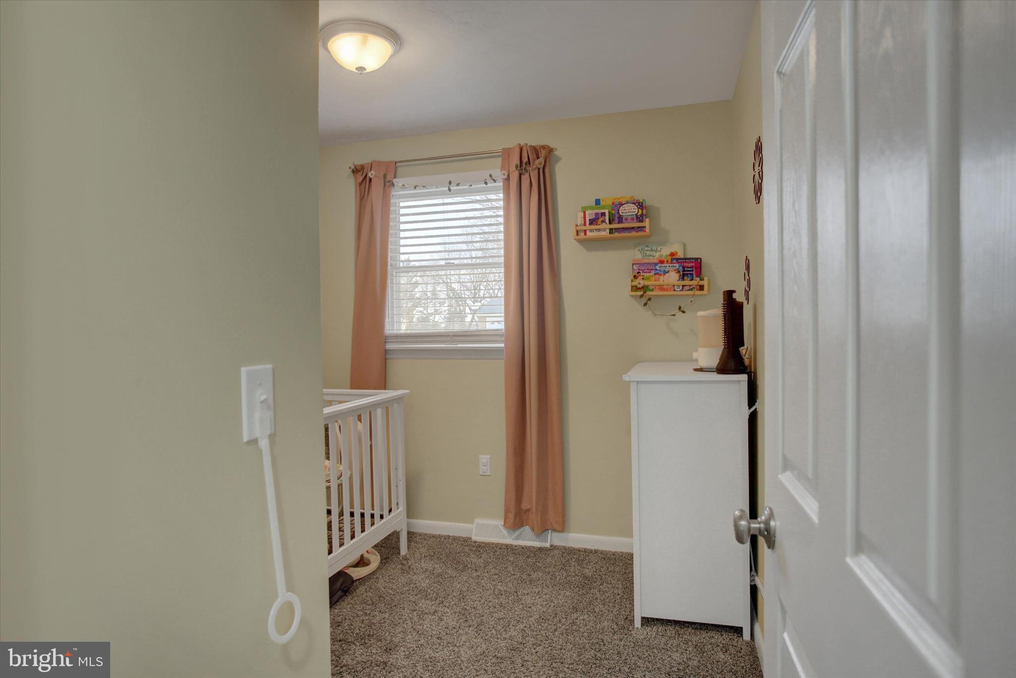 45 Lee Ann Court Hanover, PA 17331 - Photo 18 of 36