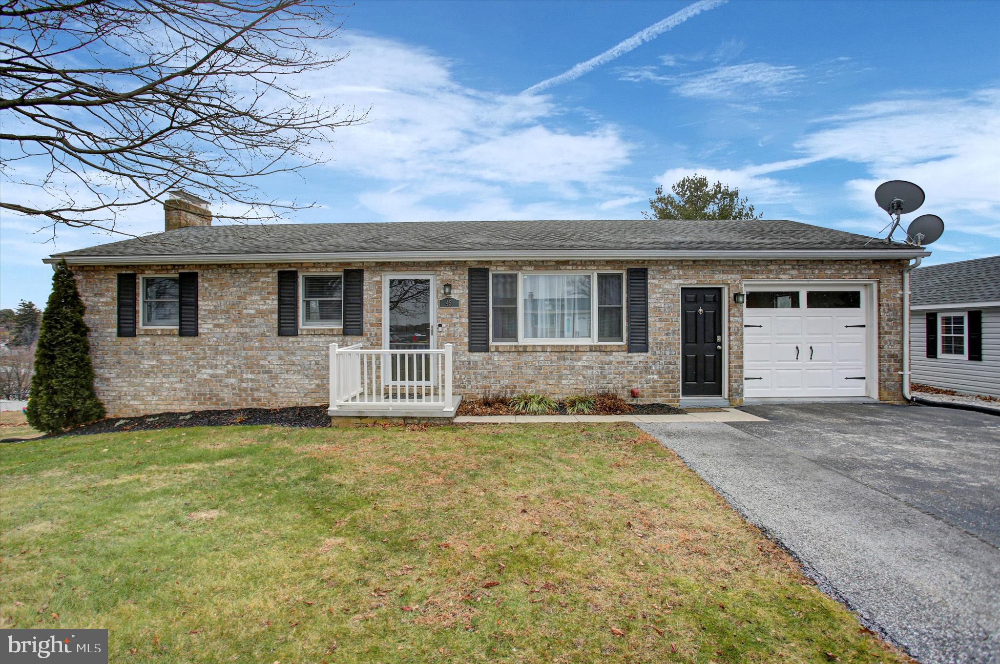 45 Lee Ann Court Hanover, PA 17331 - Photo 3 of 36