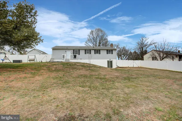 $299,900 | 45 Lee Ann Court, Hanover, PA 17331