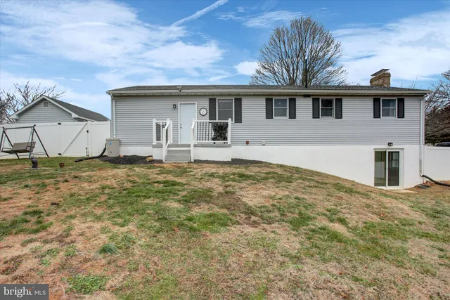 $299,900 | 45 Lee Ann Court, Hanover, PA 17331