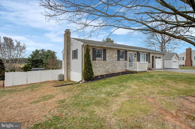 $299,900 | 45 Lee Ann Court, Hanover, PA 17331