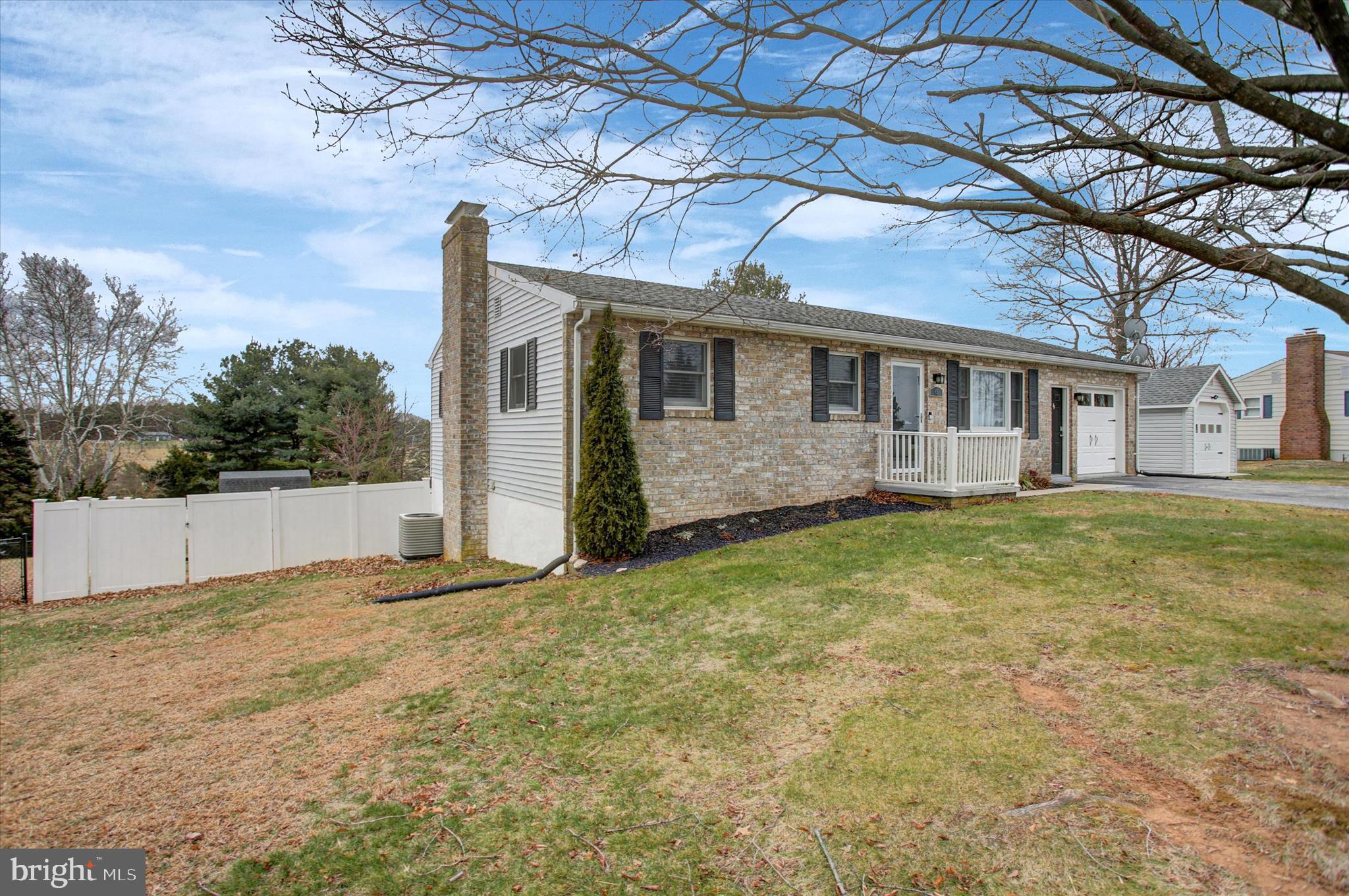 45 Lee Ann Court Hanover, PA 17331 - Photo 5 of 36