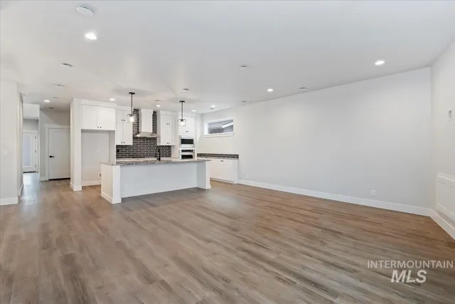 $569,900 | 8174 North Breezy Avenue, Boise, ID 83714