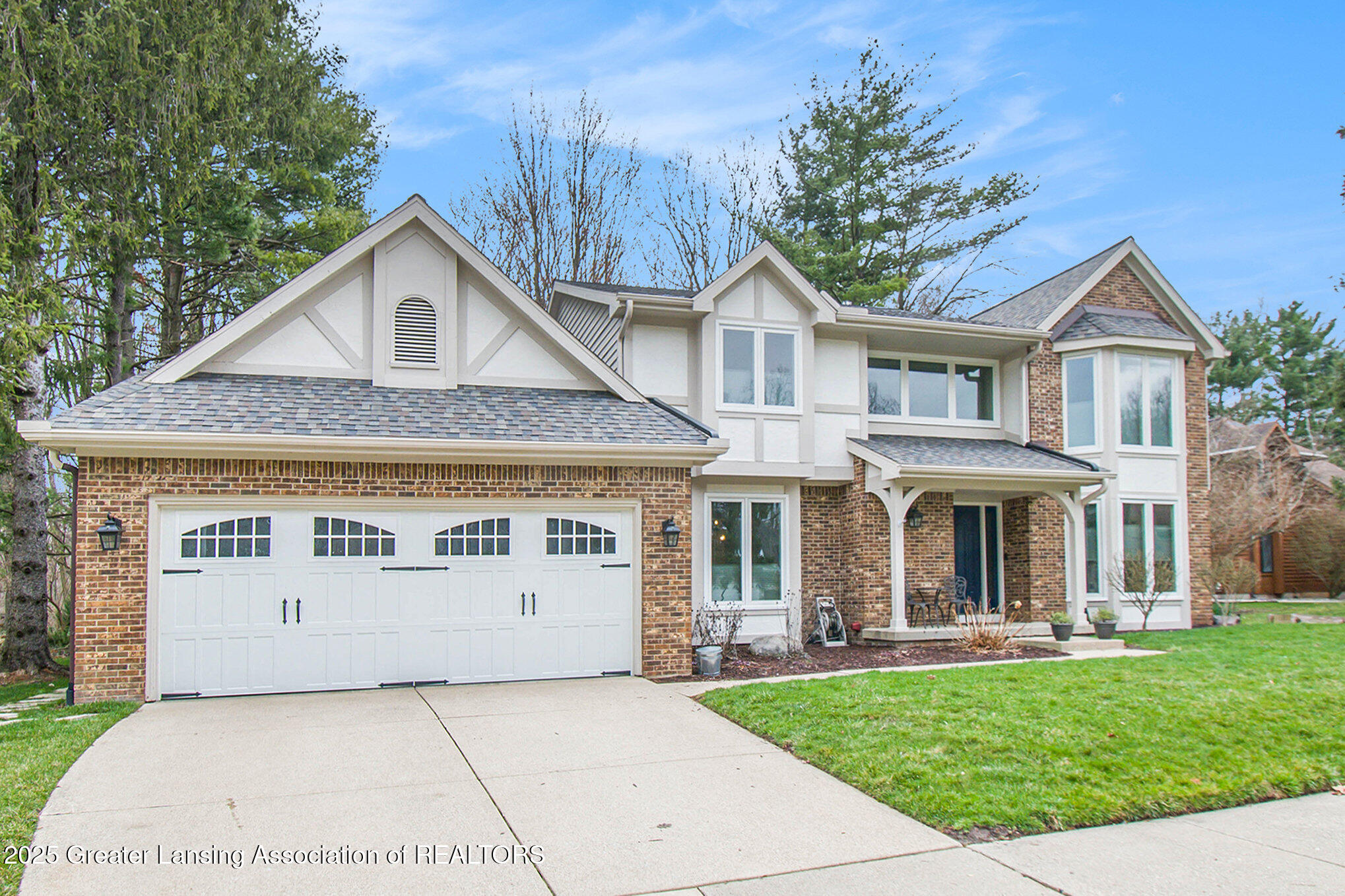 2532 Dustin Road Okemos, MI 48864 - Photo 12 of 60 2532 Dustin. Front View