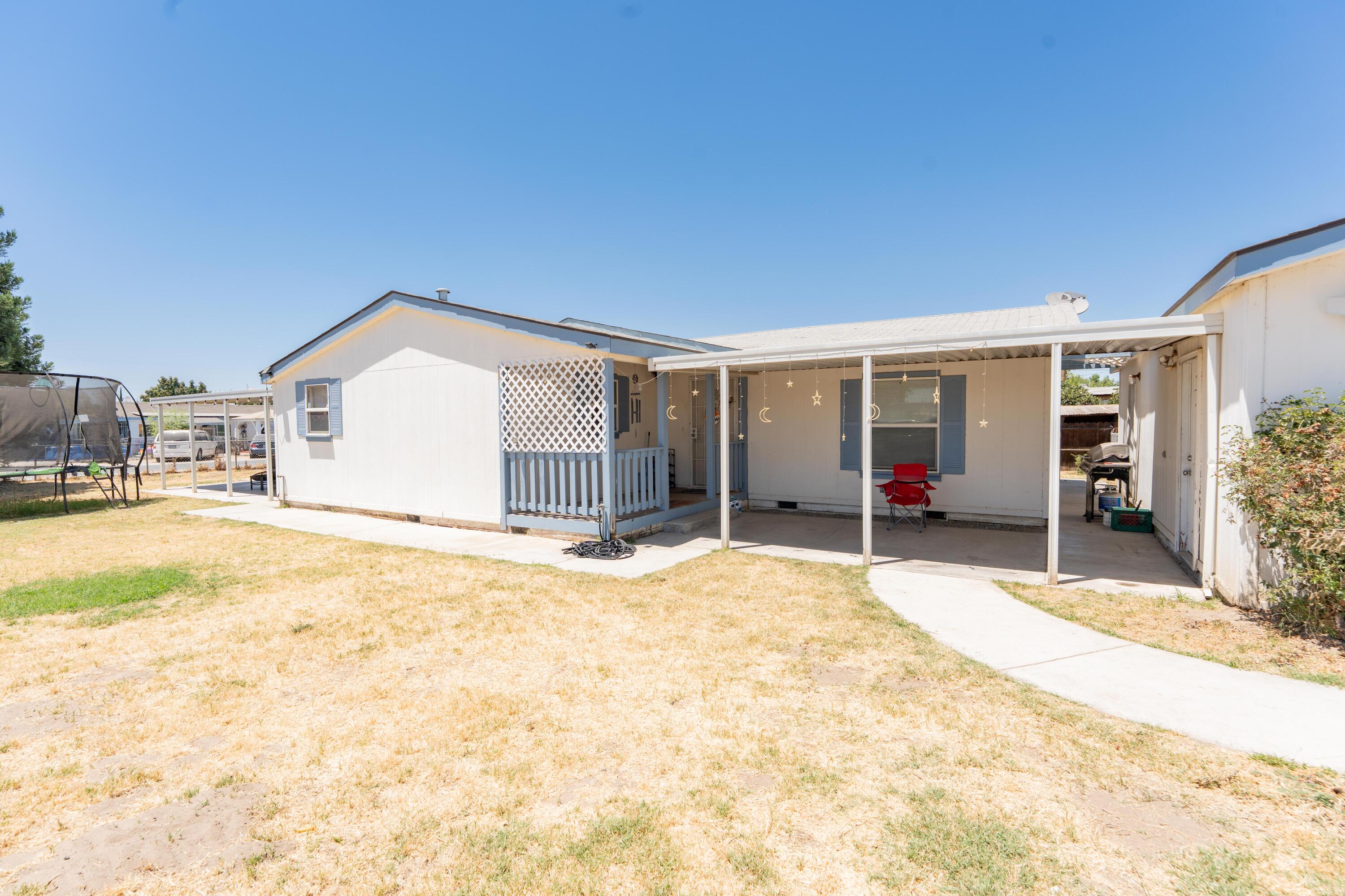 14710 Kilroy Road Porterville, CA 93257 - Photo 6 of 22 6