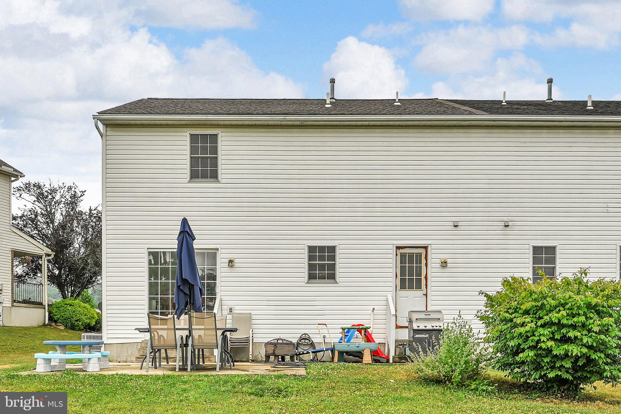 387 Oneida Drive Reading, PA 19608 - Photo 4 of 27 Charming backyard retreat awaits you.