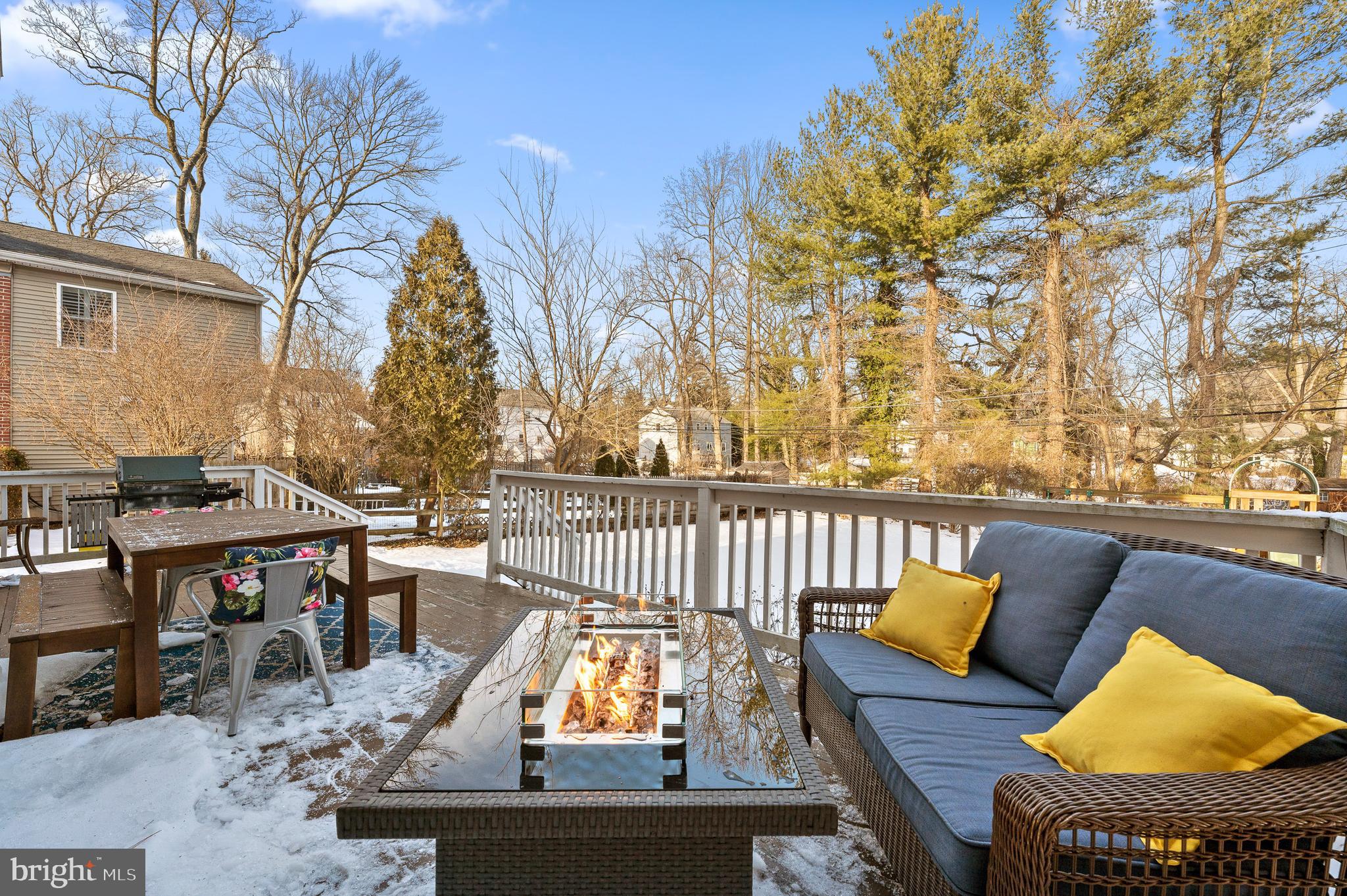 277 Rosedale Avenue Wayne, PA 19087 - Photo 20 of 23 Deck overlooking flat lot