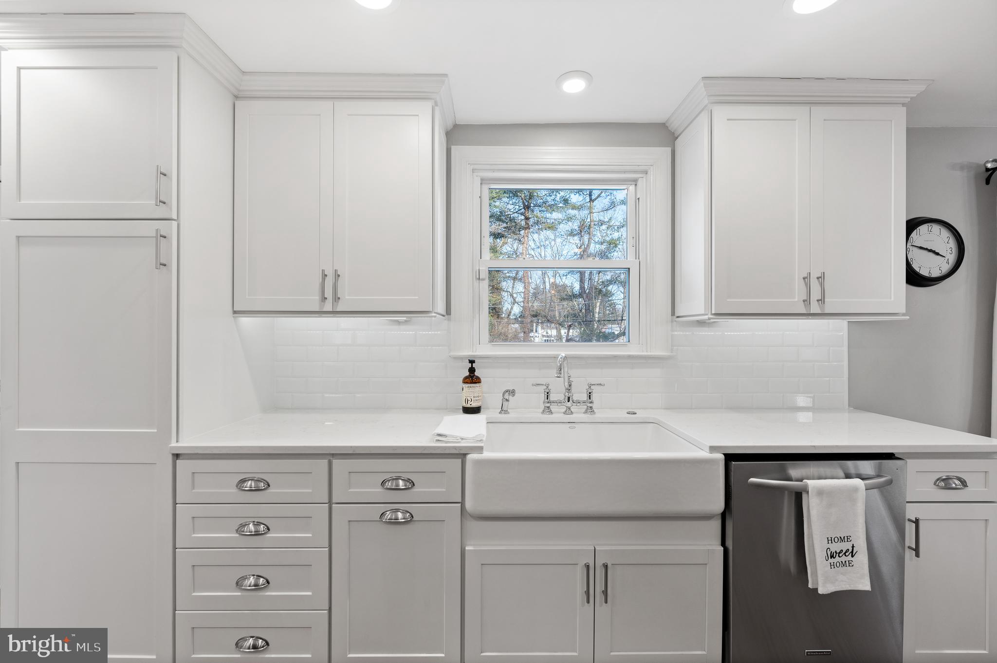 277 Rosedale Avenue Wayne, PA 19087 - Photo 5 of 23 Farmhouse Sink/Shaker Style White Cabinets