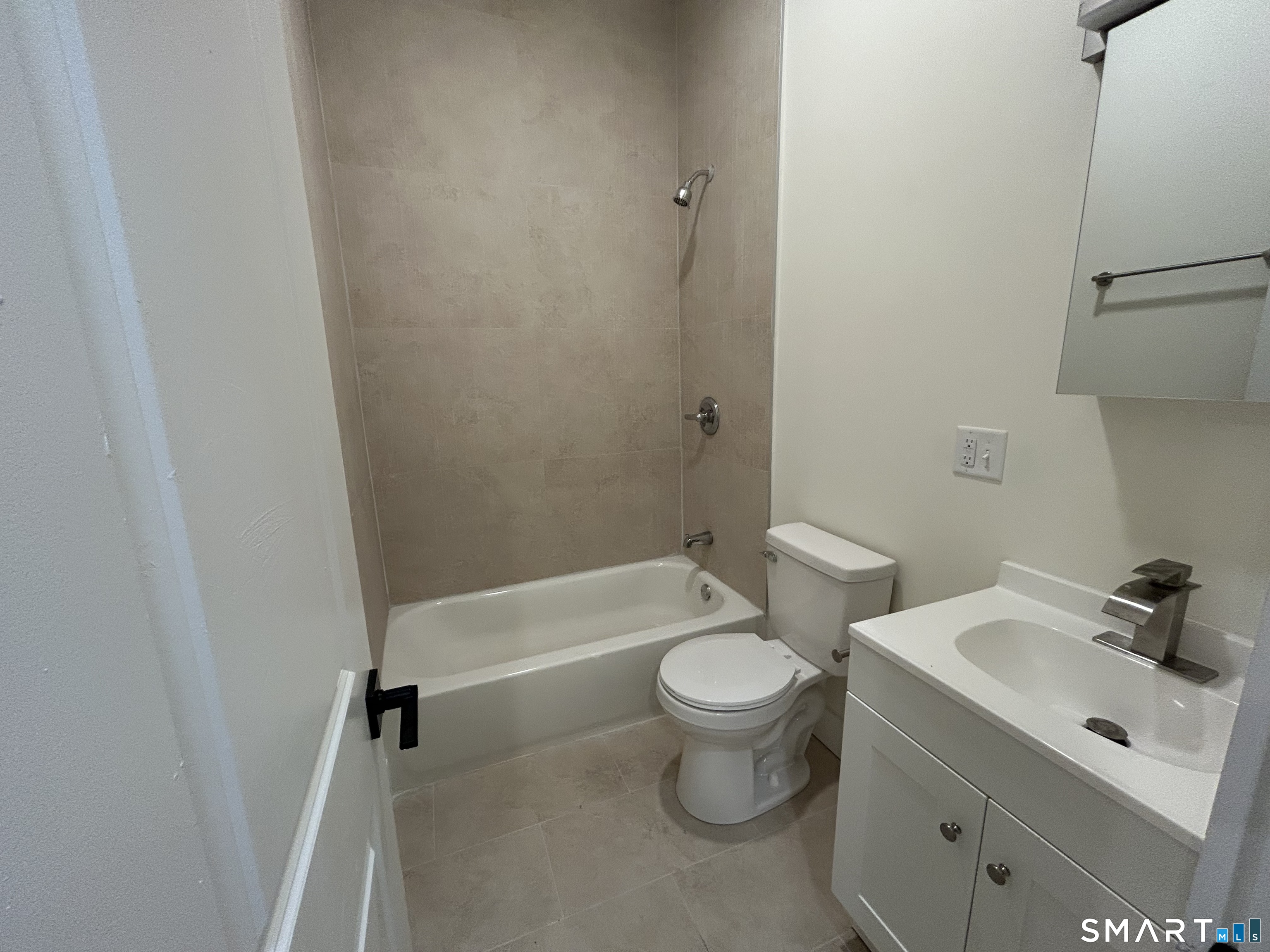 472 Main Street, Unit 2A Middletown, CT 06457 - Photo 7 of 7