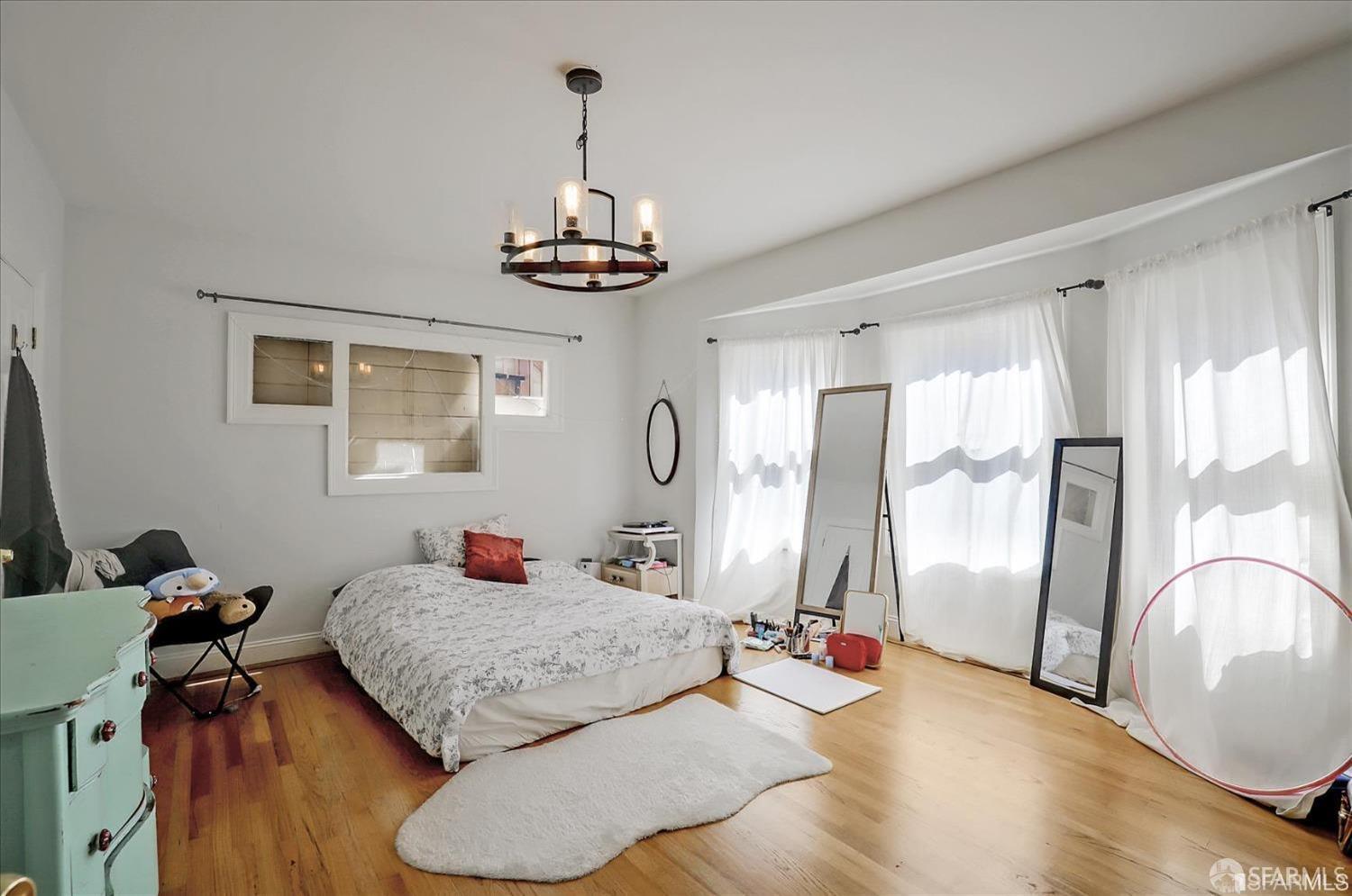 2535 Chilton Way Berkeley, CA 94704 - Photo 18 of 42