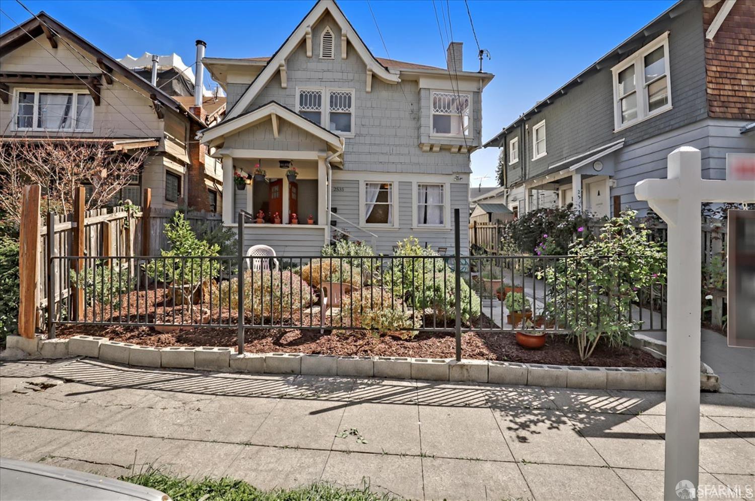 2535 Chilton Way Berkeley, CA 94704 - Photo 2 of 42