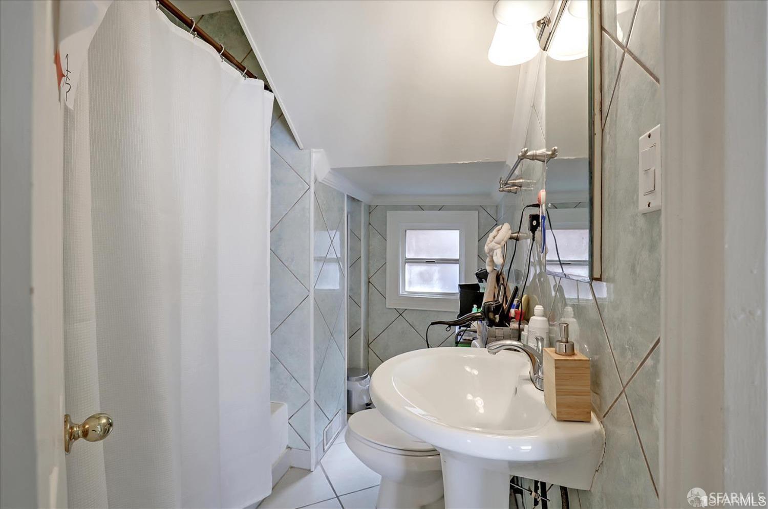 2535 Chilton Way Berkeley, CA 94704 - Photo 36 of 42