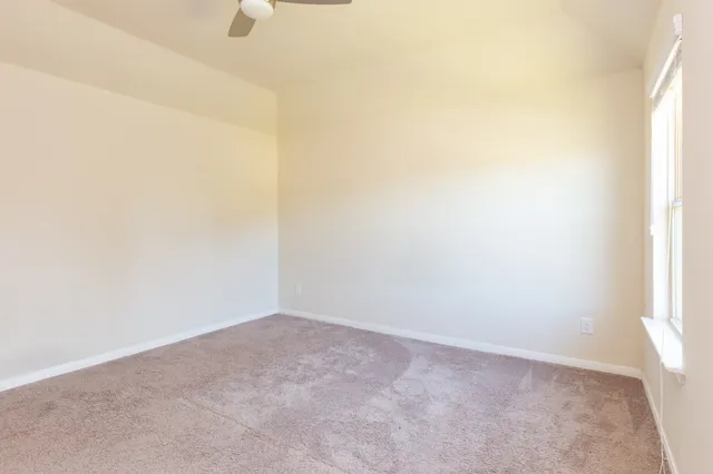 $3,500 | 10 Log House Court, Tomball, TX 77375