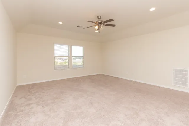 $3,500 | 10 Log House Court, Tomball, TX 77375