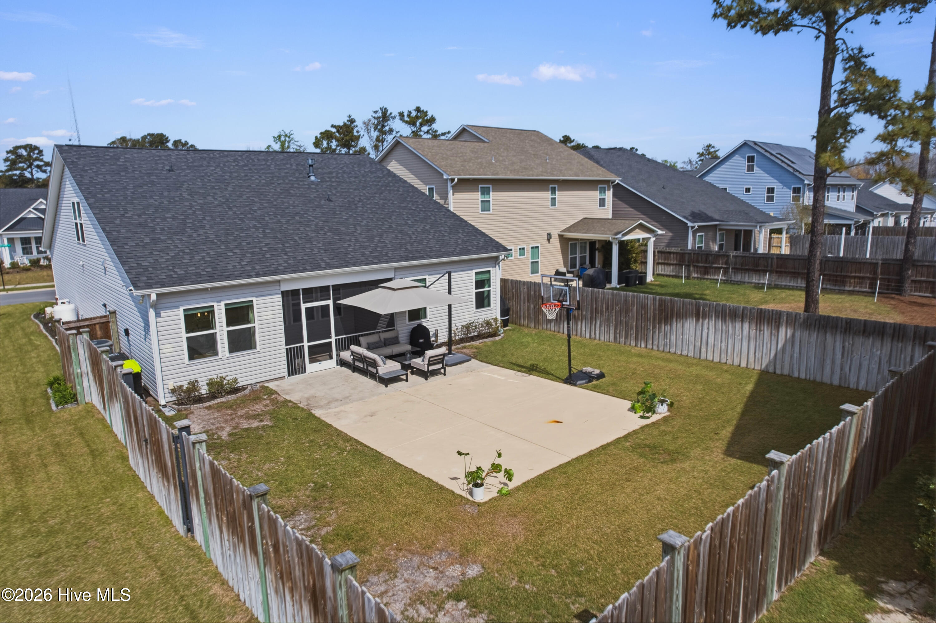 61 Chickadee Way Hampstead, NC 28443 - Photo 8 of 52 61 Chickadee Way