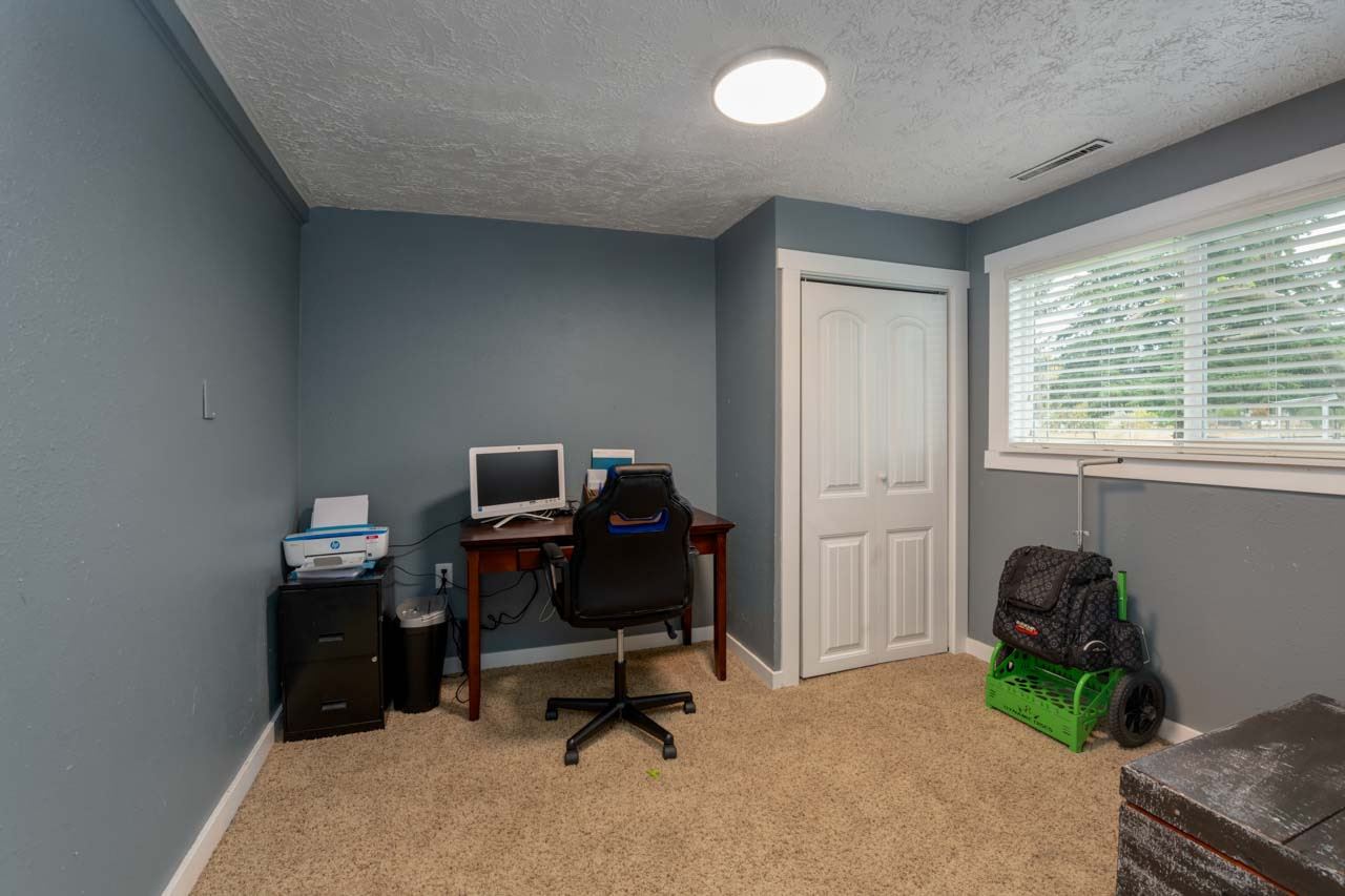 4620 North Evergreen Road Spokane Valley, WA 99216 - Photo 6 of 29 Gallery Image 6