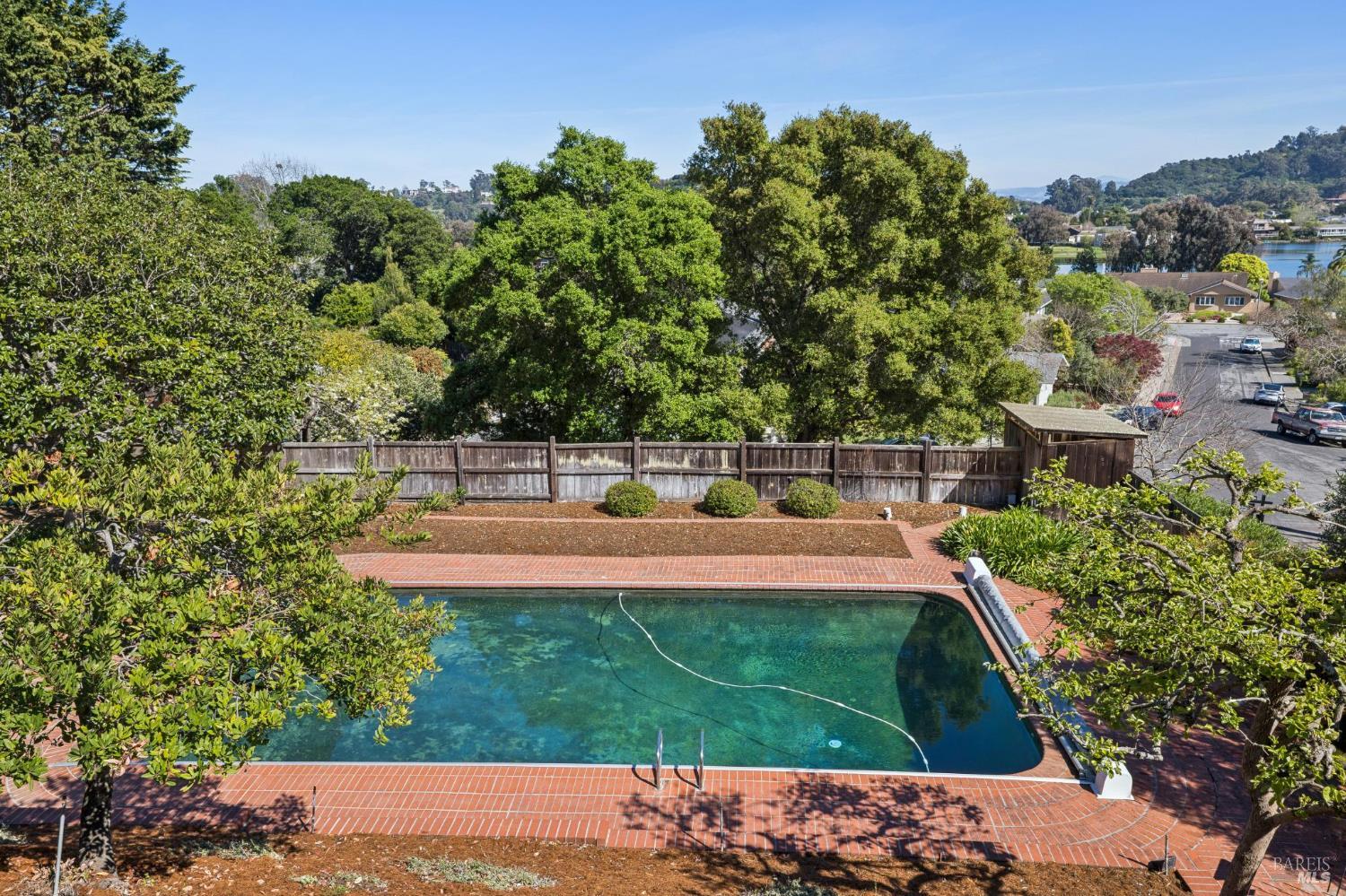 30 Chateau Place San Rafael, CA 94901 - Photo 18 of 61