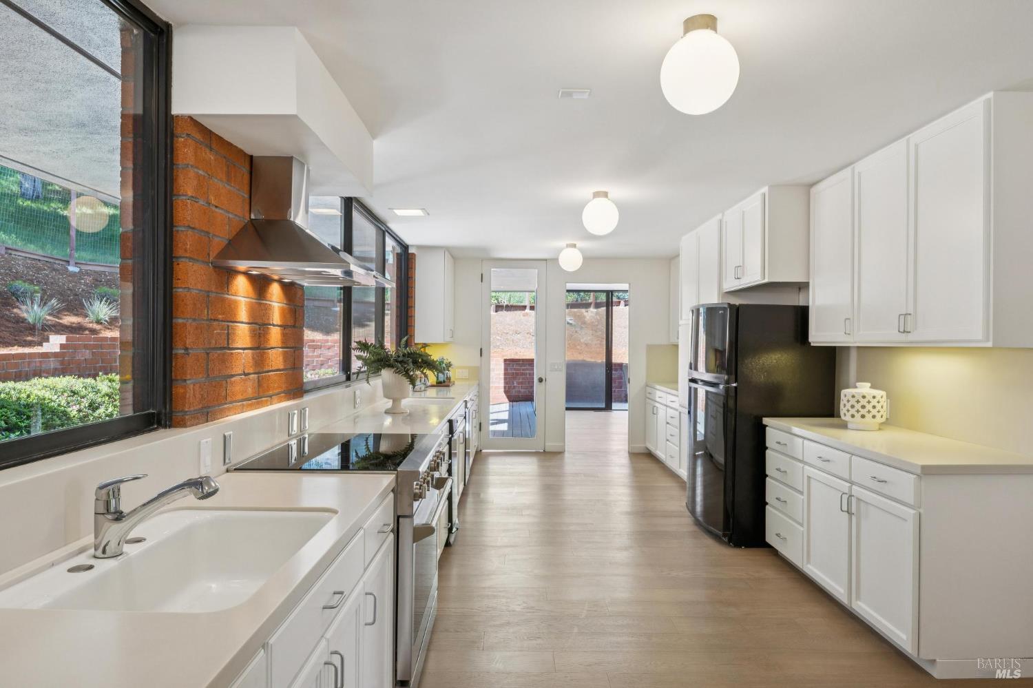 30 Chateau Place San Rafael, CA 94901 - Photo 23 of 61