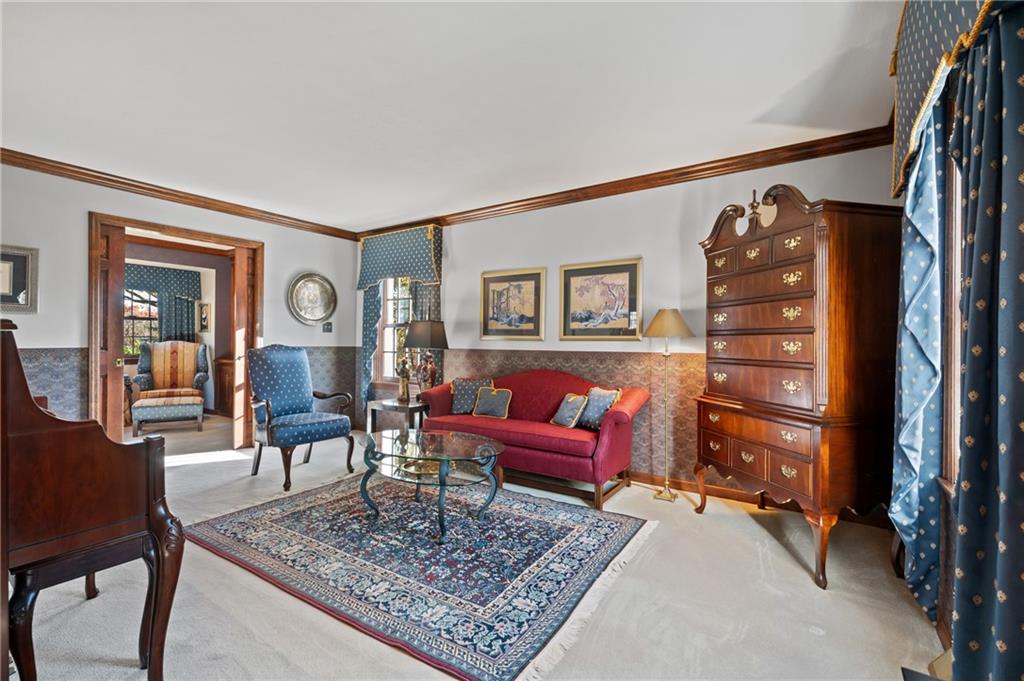 520 Colony Court Gibsonia, PA 15044 - Photo 8 of 45 a living room with furniture and a rug